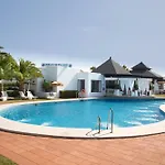 Doubletree By Hilton Golf 4*