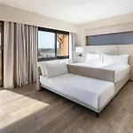 Doubletree By Hilton Golf Hotel