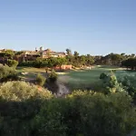 Doubletree By Hilton Golf Hotel