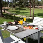 Doubletree By Hilton Golf Hotel 4*
