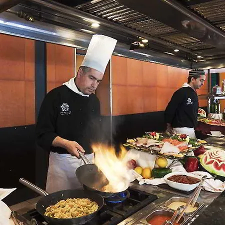 Doubletree By Hilton Golf 4*