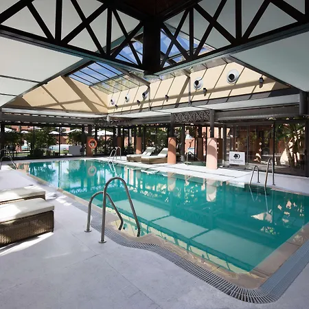 Doubletree By Hilton Golf Hotel