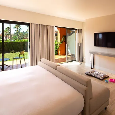 Doubletree By Hilton Golf Hotel