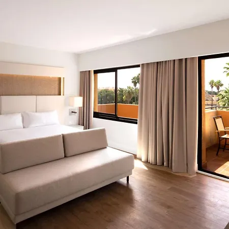 Doubletree By Hilton Golf