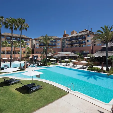 Doubletree By Hilton Golf 4*