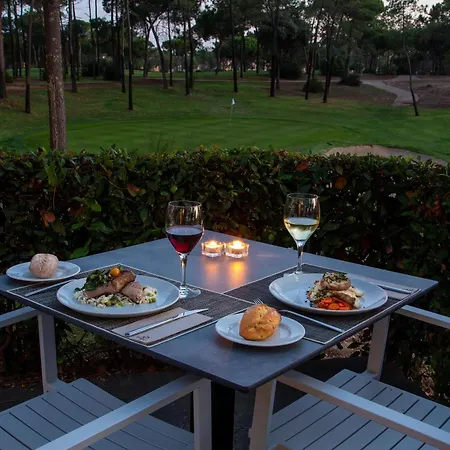 Doubletree By Hilton Golf 4*