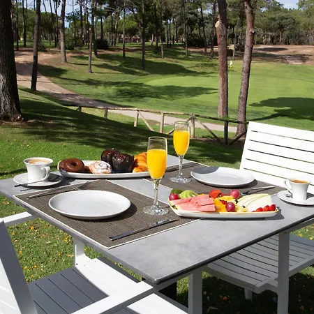Doubletree By Hilton Golf Hotel 4*