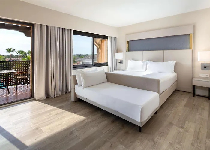 Doubletree By Hilton Golf 4*