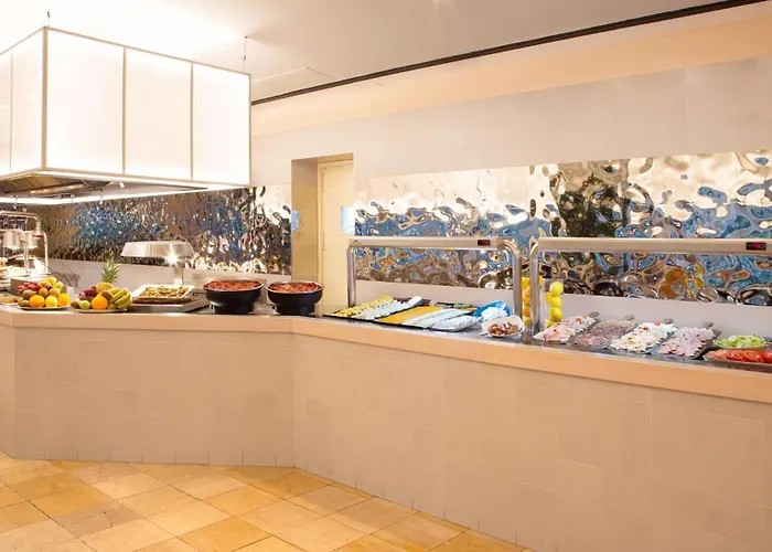 Doubletree By Hilton Golf 4*