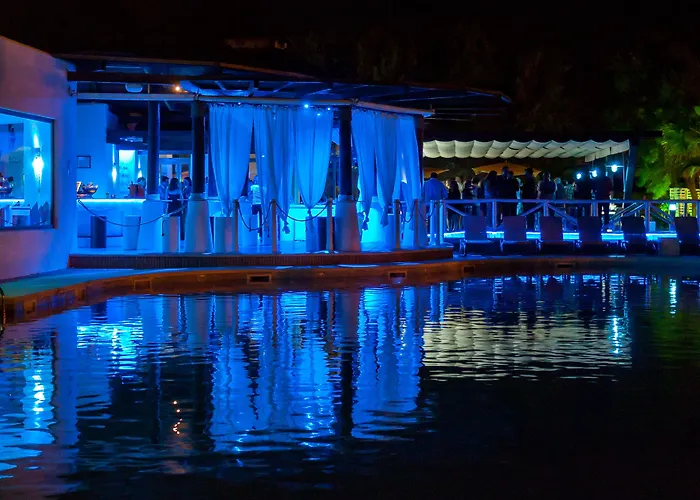 Doubletree By Hilton Golf