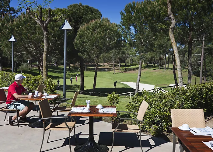 Doubletree By Hilton Golf Hotell 4*