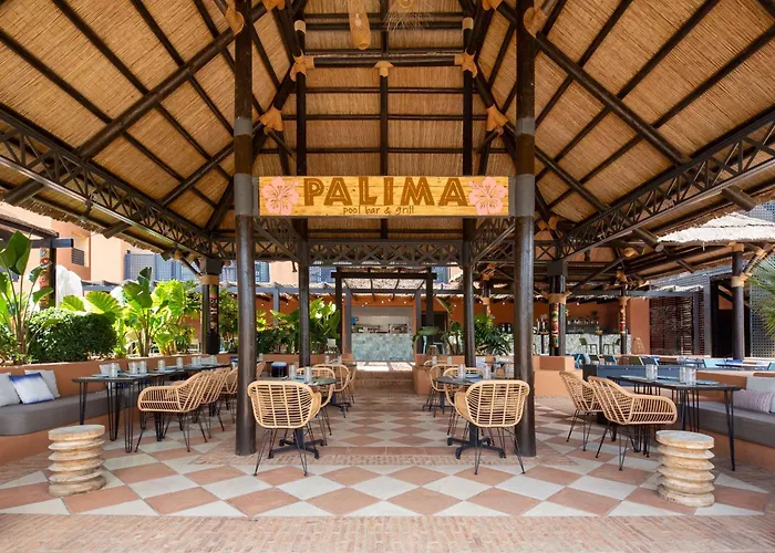 Hotell Doubletree By Hilton Golf 4*