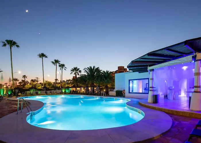 Doubletree By Hilton Golf