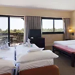 Doubletree By Hilton Golf Hotel 4*