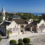 Ξενοδοχείο Doubletree By Hilton Golf