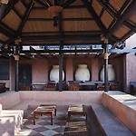 Doubletree By Hilton Golf 4*