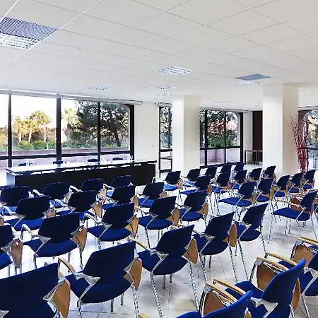 Doubletree By Hilton Golf Szálloda 4*