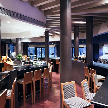 فندق Doubletree By Hilton Golf