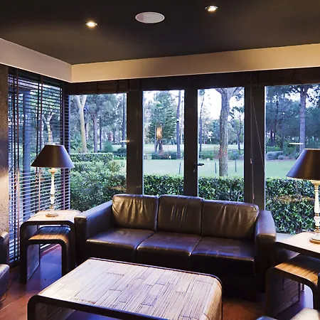 Doubletree By Hilton Golf فندق إسلانتييّا