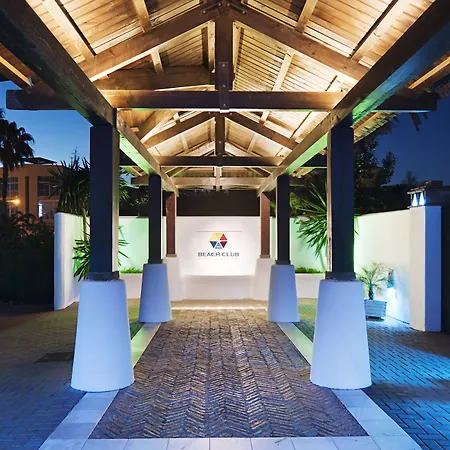 Doubletree By Hilton Golf إسلانتييّا