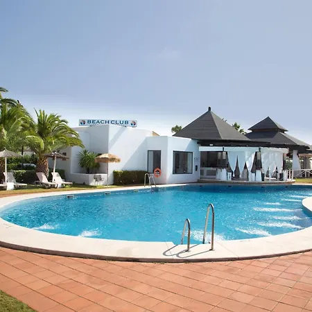 Doubletree By Hilton Golf 4*