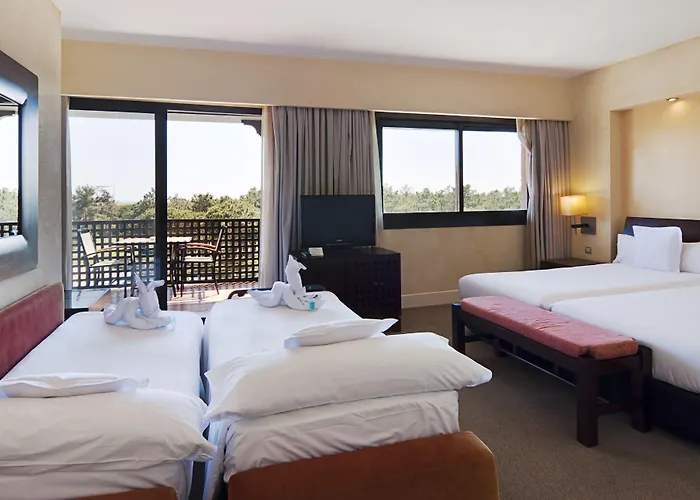 Doubletree By Hilton Golf Hotel 4*